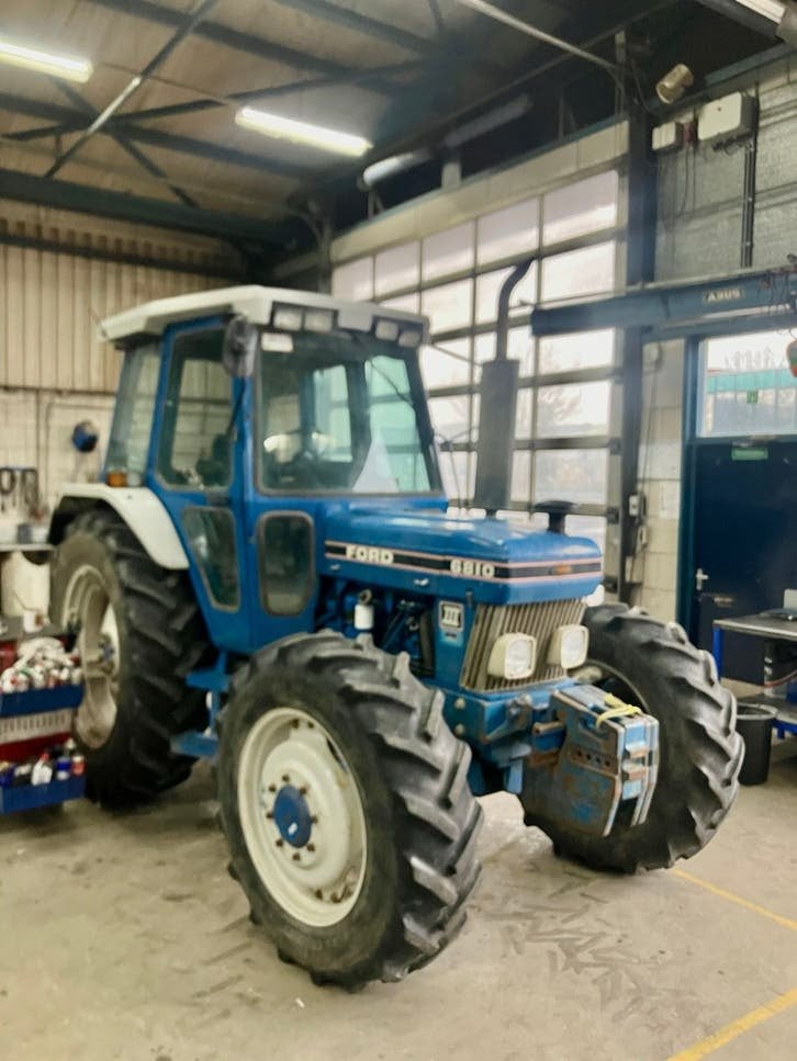Gezocht Carraro as of naaf 10 serie Ford tractor, Zakelijke goederen, Agrarisch | Onderdelen | Banden, Velgen en Assen, Ophalen