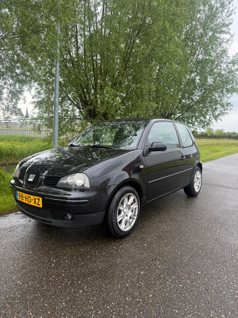 Seat Arosa AUTOMAAT 1.4 2001 Zwart, Auto's, 450 kg, 31 €/maand, 4 stoelen, Zwart