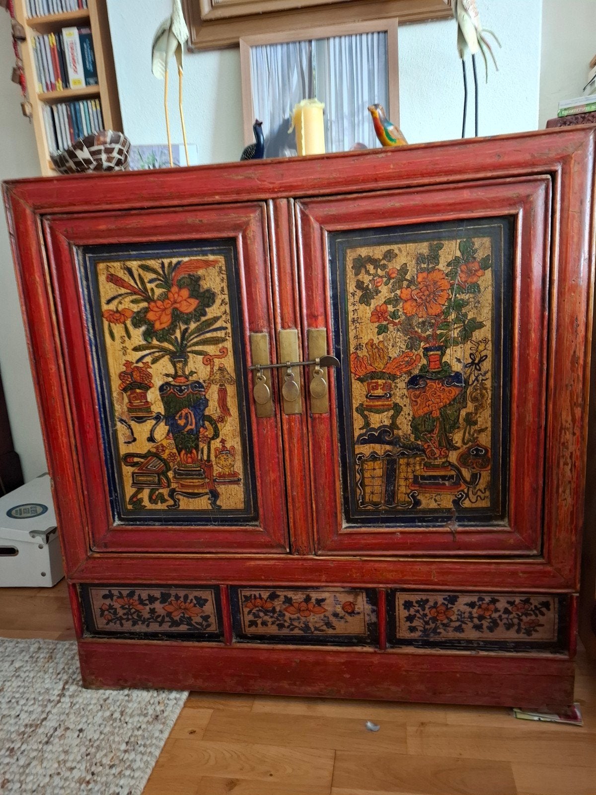 Kastje in Chinese stijl. Beschilderde, koperen sluiting., Ophalen of Verzenden, Gebruikt