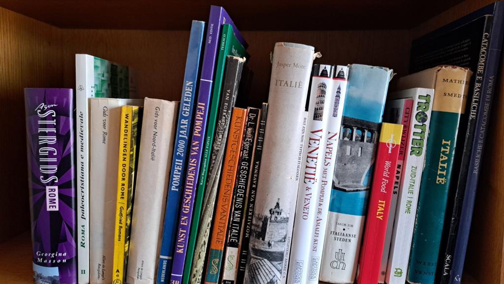 Reisgidsen Italië: Venetië, Napels, Pompeï, Rome, Ophalen of Verzenden, Gelezen, Diverse