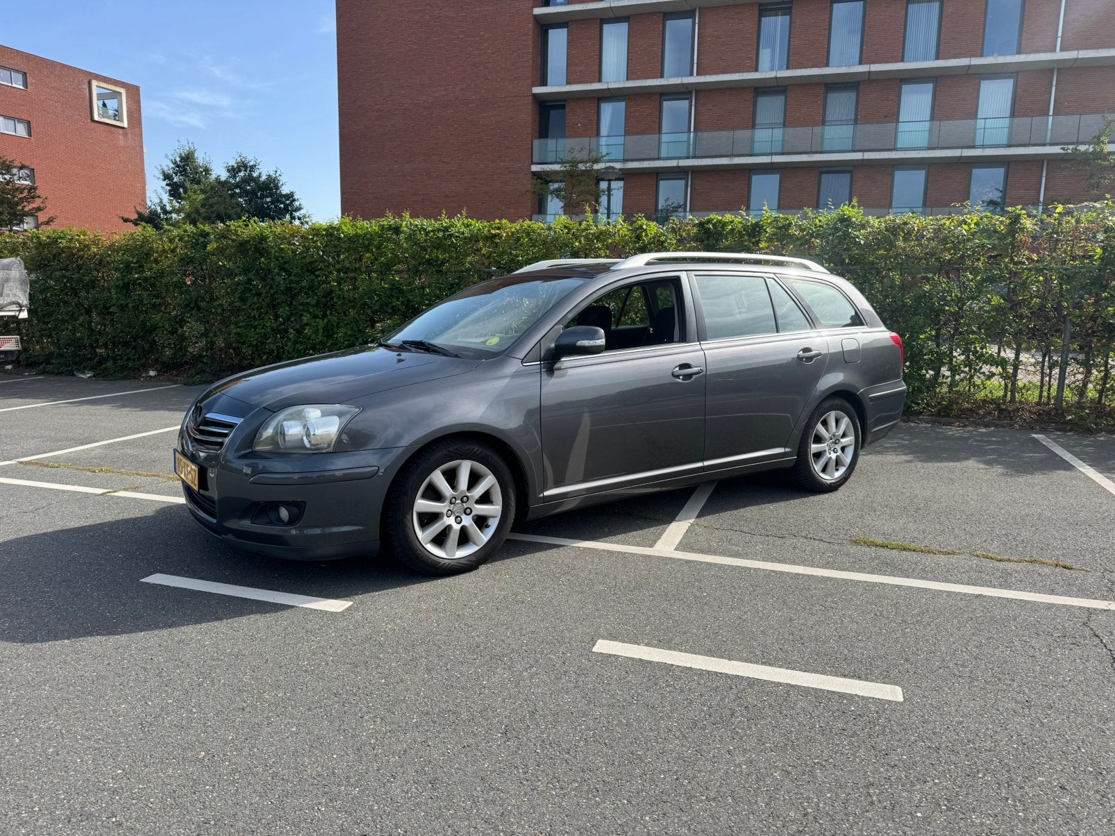 Toyota Avensis 2.0 16V Vvt-i Wagon AUT 2007 Grijs, Auto's, Toyota, 1998 cc, Avensis, 1370 kg, 4 cilinders