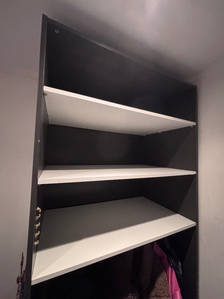 IKEA kast antraciet 237,5x100cm incl. witte planken + rails, Huis en Inrichting, Kasten | Vitrinekasten, Ophalen, 200 cm of meer