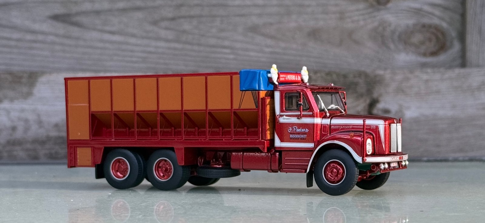 Tekno Scania L56 motorwagen met resin opbouw, Ophalen of Verzenden, Zo goed als nieuw, Bus of Vrachtwagen, Tekno