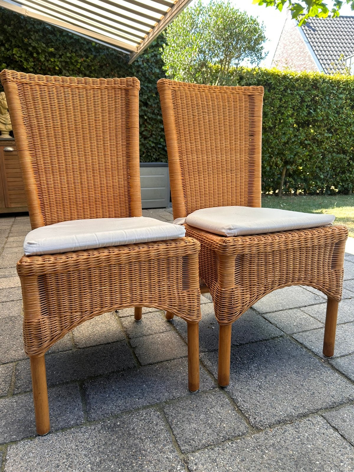 2 rieten eetkamerstoelen, Huis en Inrichting, Stoelen, Ophalen of Verzenden, Gebruikt, Bruin