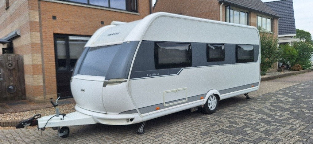 Hobby 540 Ufe - 2017 Compleet met airco, mover en luifel, Rondzit, Hobby, Frans bed, Particulier
