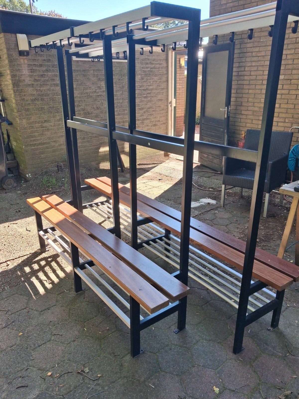 Te koop 2 kleedkamer banken, Ophalen, Gebruikt