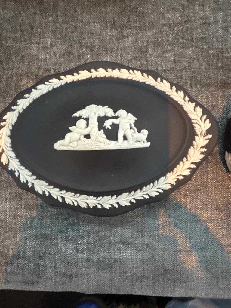 Set van 2 Wedgwood Jasperware schaaltjes, zwart met wit, Ophalen of Verzenden