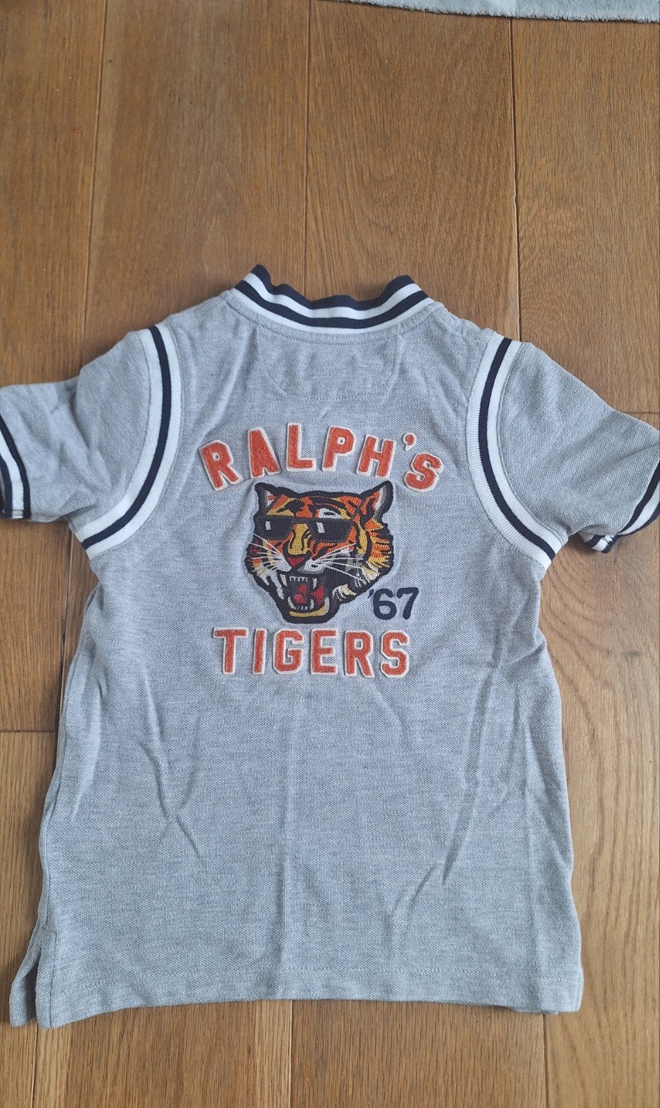 Leuk grijze polo shirt van Ralph Lauren maat 104/110, Ophalen of Verzenden, Zo goed als nieuw, Ralph Lauren, Jongen