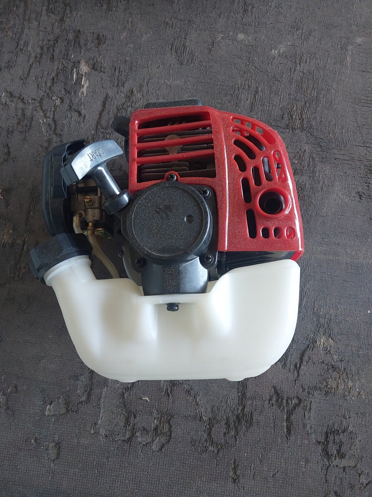 Kleine benzinemotor voor diverse toepassingen, Doe-het-zelf en Verbouw, Motoren, Ophalen of Verzenden, Gebruikt, Benzinemotor