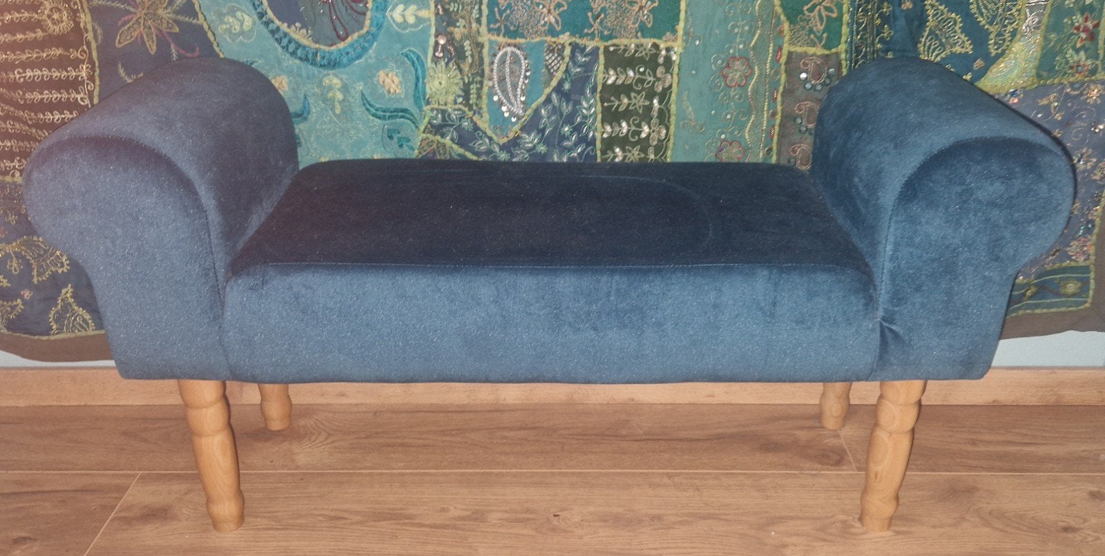 Stijlvolle (teal) blauw-groene bankje met houten poten, Ophalen, Modern, Klassiek, Eenpersoons, Minder dan 75 cm