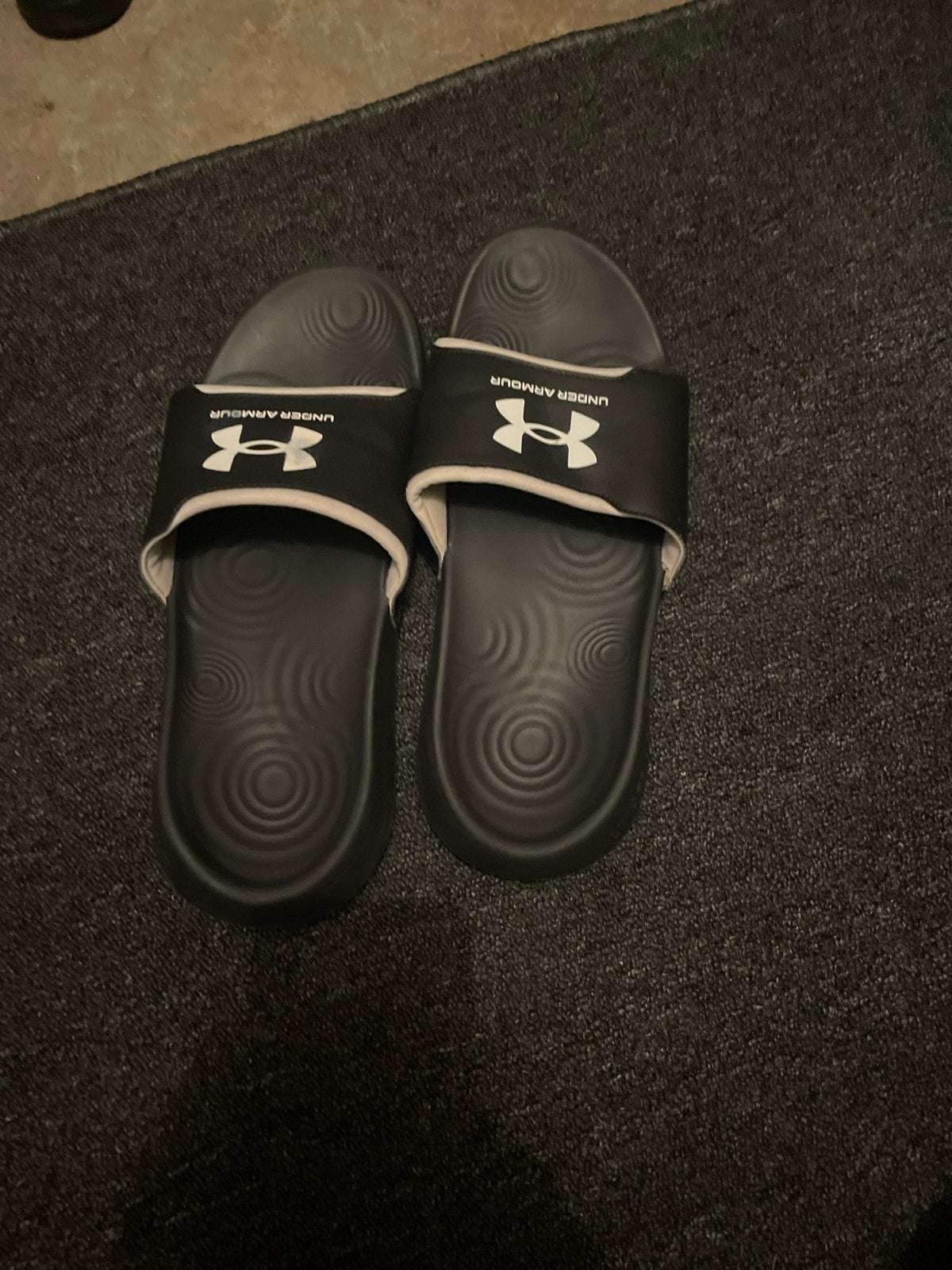 Under Armour slippers - Zwart, maat 45, Ophalen of Verzenden, Zo goed als nieuw, Zwart, Slippers