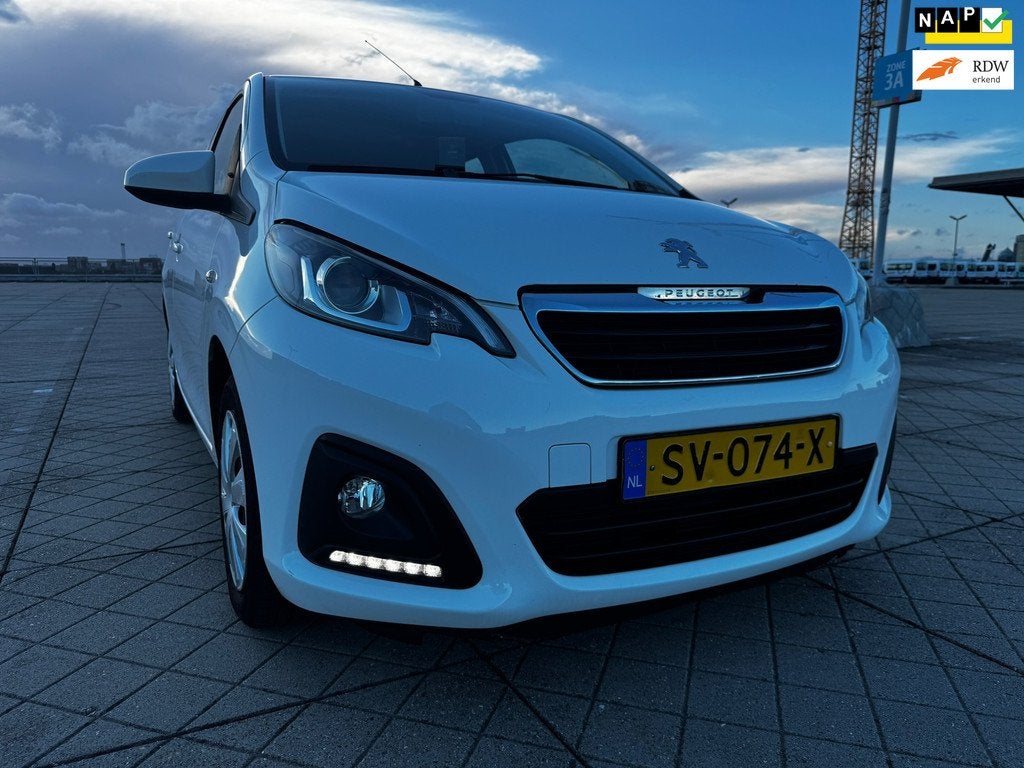 Peugeot 108 1.0 e-VTi Active AIRCO BT PARKEERSENSOR NAP, Auto's, Peugeot, Voorwielaandrijving, Stof, 4 stoelen, Wit