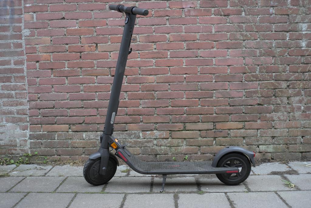 Segway Ninebot E25A - Elektrische step (756.7 KM), Fietsen en Brommers, Ophalen of Verzenden, Gebruikt, Elektrische step (E-scooter)