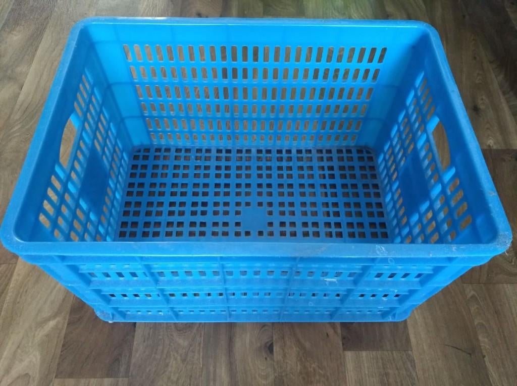 Blauwe krat ( stevig en zeer goed ), Ophalen, Minder dan 35 cm, Minder dan 50 cm, Zo goed als nieuw
