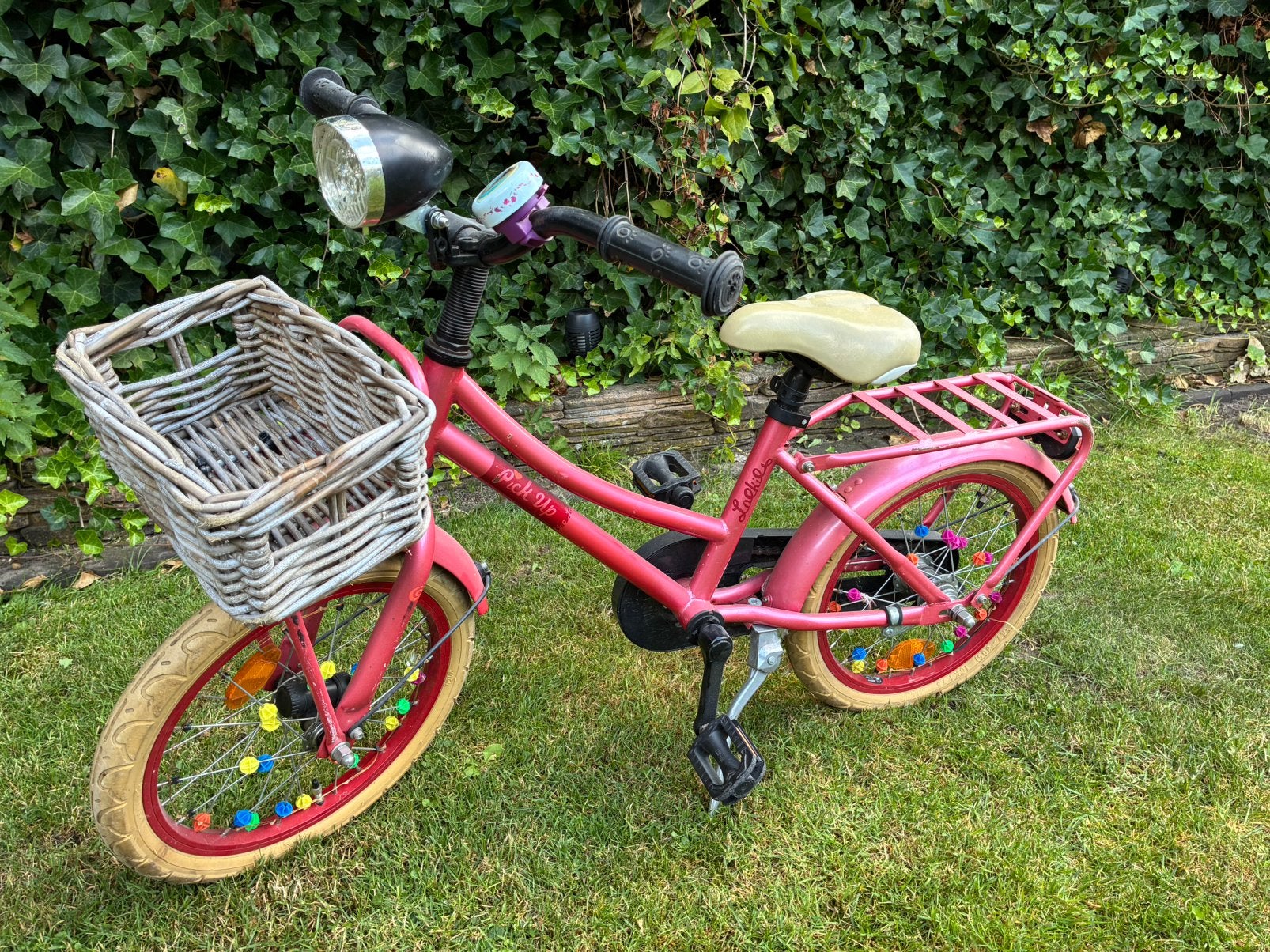 Loekie 16 inch meisjes fiets, Fietsen en Brommers, Ophalen, Zo goed als nieuw, 16 tot 20 inch