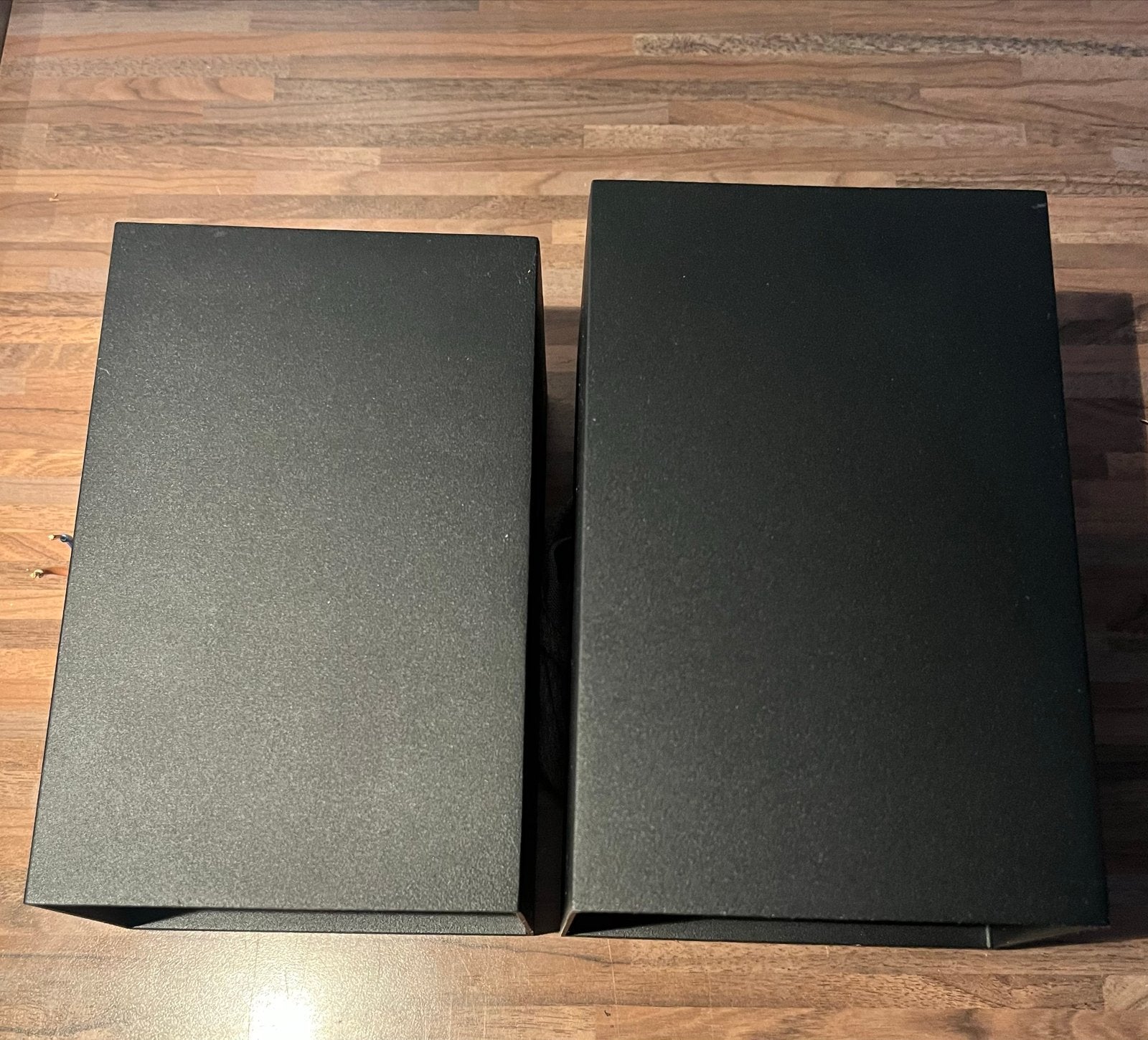 2x Philips Hue Appear Buitenwandlamp Zwart - Up/Down Lichter, Gebruikt, Zwart, Geschikt voor buiten, Overige fittingen