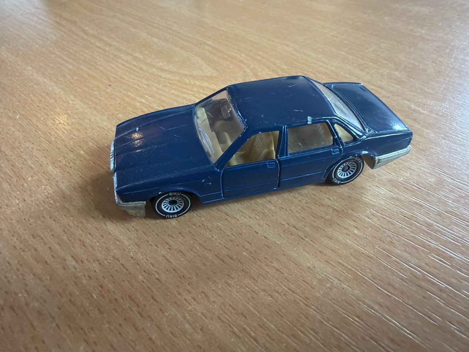 Siku 1069 Jaguar XJ6 Diecast Modelauto - Blauw, Overige merken, Gebruikt, 1:50 of kleiner, Auto