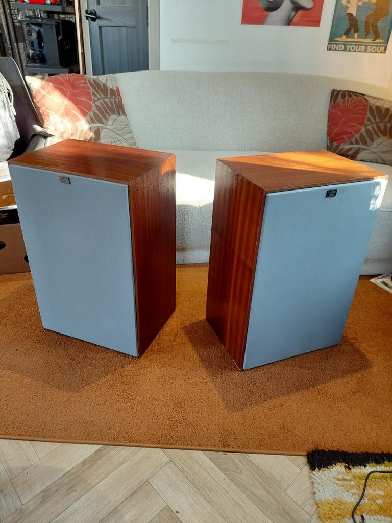 Realistic Americana 45W vintage zelfbouw speakers in mahonie, Refurbished, Minder dan 60 watt, Front, Rear of Stereo speakers