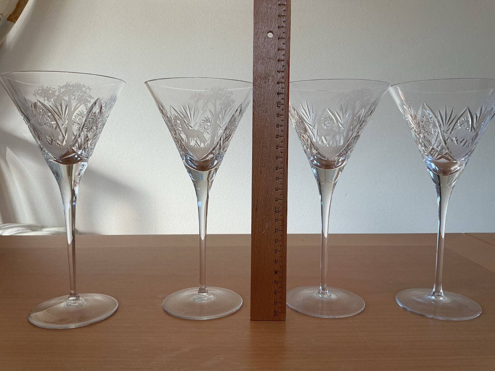 Set van 4 Krystal glazen met gegraveerd hert en bomen, Antiek en Kunst, Ophalen of Verzenden