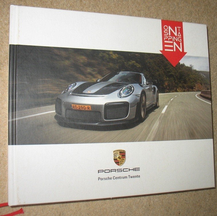 Porsche; Ontsnappingen; 2019; Porsche Centrum Twente, Boeken, Ophalen of Verzenden, Zo goed als nieuw, Porsche