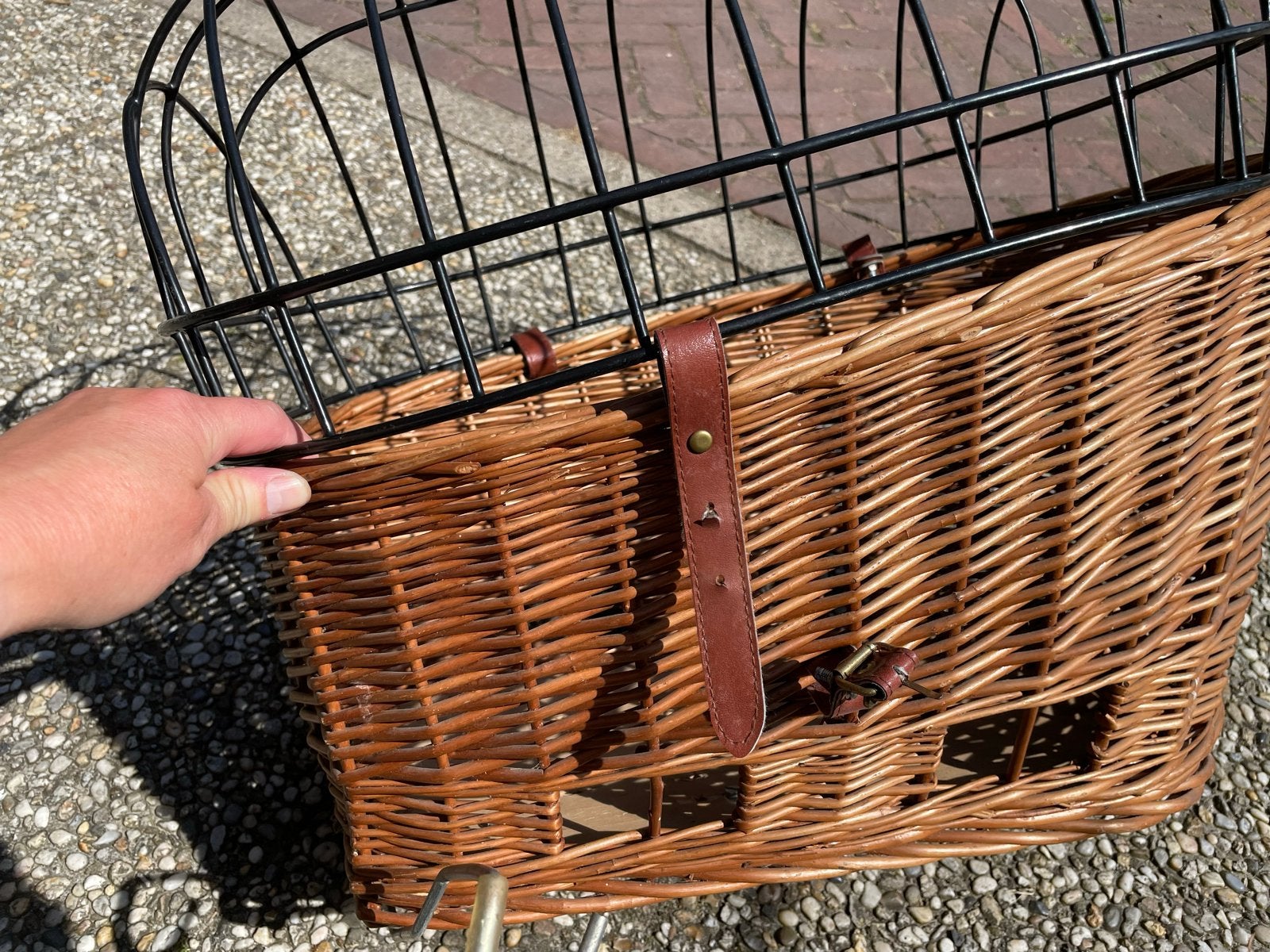 Hondenfietsmand riet met metalen koepel, Ophalen, Gebruikt, Hondenkar, Minder dan 20 kg