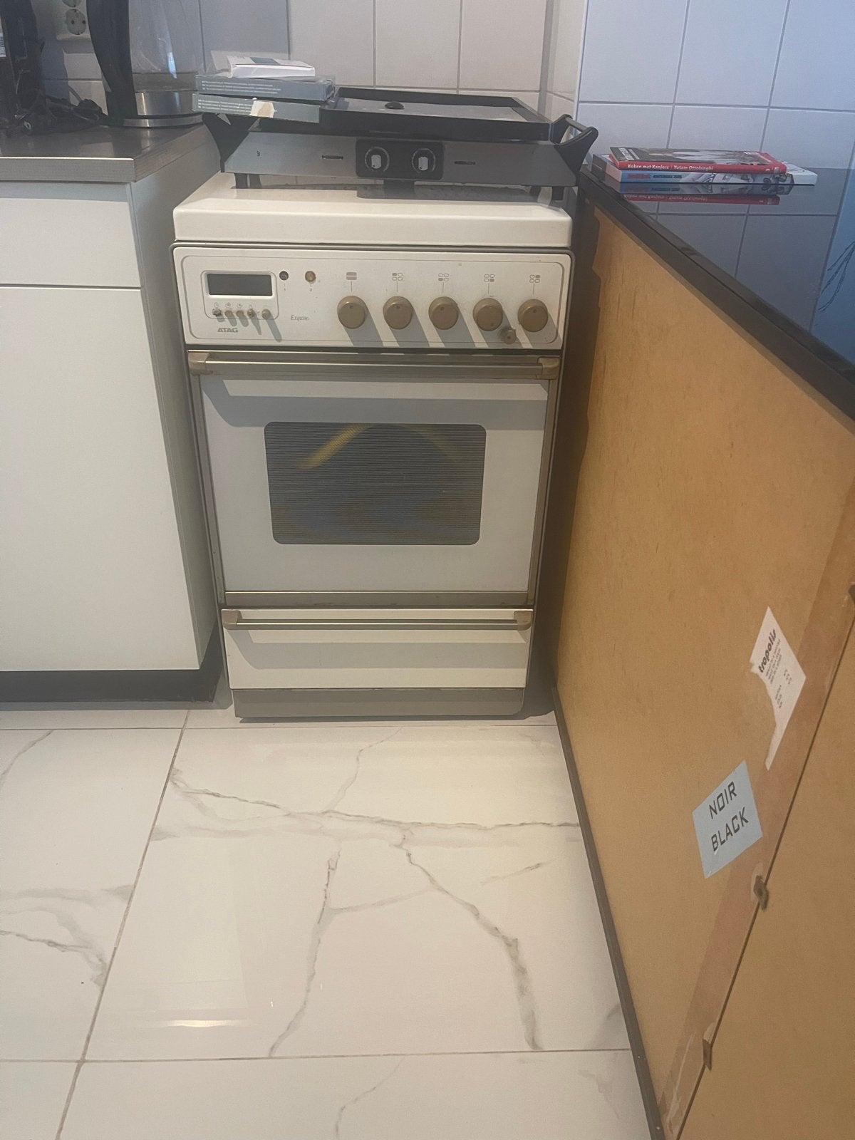 Goed werkende oven in nette staat, Gebruikt, Hete lucht, Ophalen of Verzenden, Oven met grill