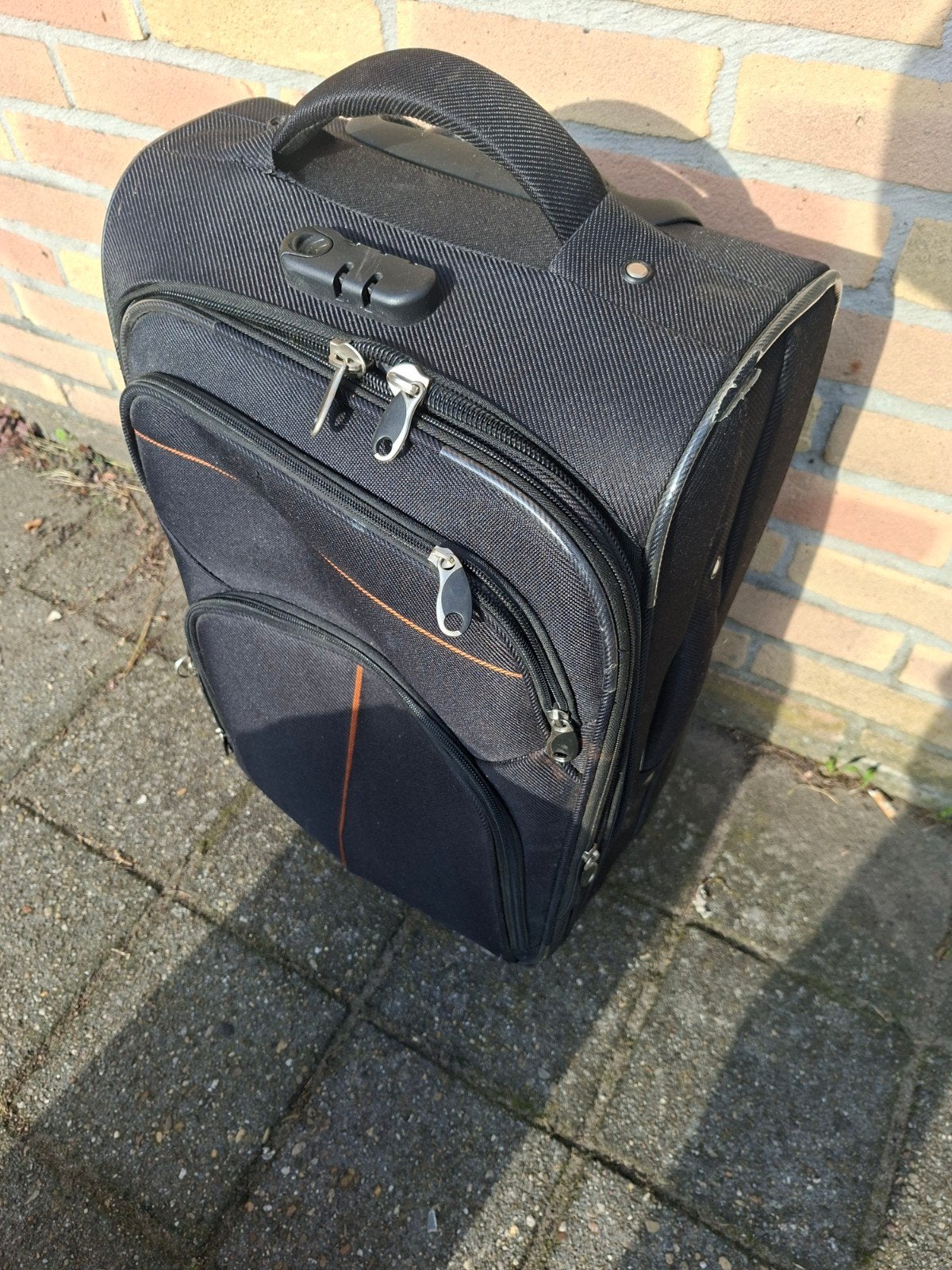 2 stuks trolie  koffer in prima staat samen voor, Ophalen of Verzenden
