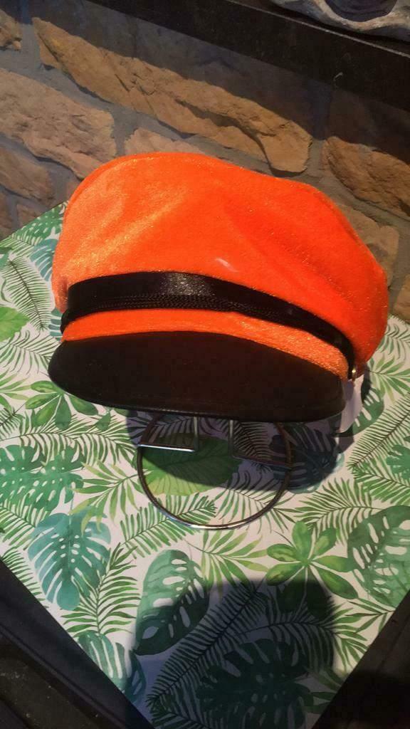 Cap pet oranje evt 4 stuks prijs per stuk, Ophalen of Verzenden, Nieuw, Overige maten