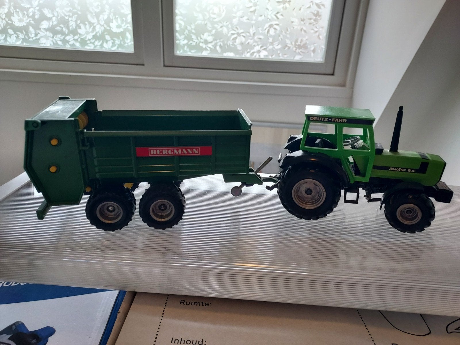 Deutz-Fahr tractor met Bergmann aanhanger speelgoed, Ophalen of Verzenden, Gebruikt