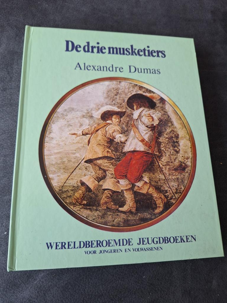 De Drie Musketiers - Alexandre Dumas (Jeugdboek), Boeken, Ophalen of Verzenden, Zo goed als nieuw, Alexandre Dumas, Fictie