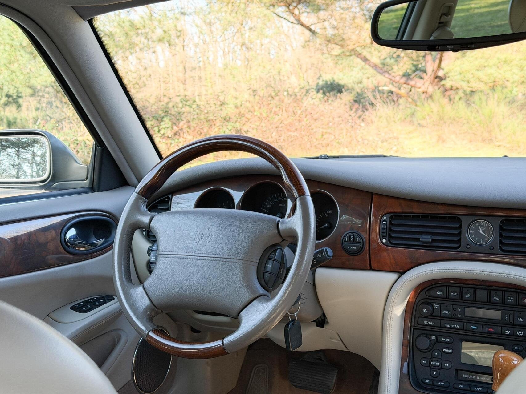 Jaguar XJ 3.2 V8 Executive | Youngtimer| Incl. BTW, foto 6