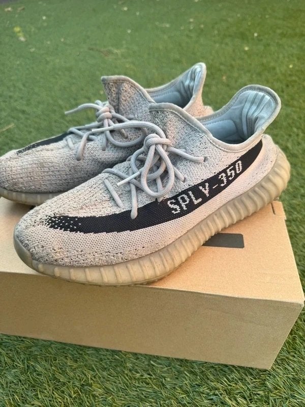 Yeezy Boost 350 V2 - Maat 44,5, Ophalen, Gedragen, Overige kleuren, Sneakers of Gympen