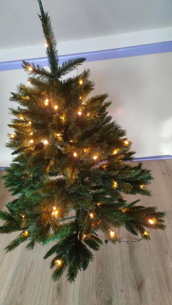 Kunstkerstboom Romagne groen met LED verlichting D99 H134, Diversen, Kerst, Ophalen, Zo goed als nieuw