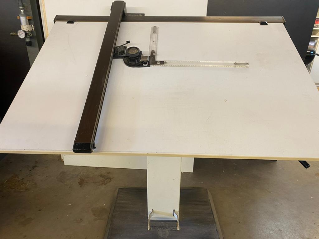 Professionele Tekentafel met Tekenmachine, Doe-het-zelf en Verbouw, Tekentafels, Ophalen, Gebruikt, 130 tot 150 cm