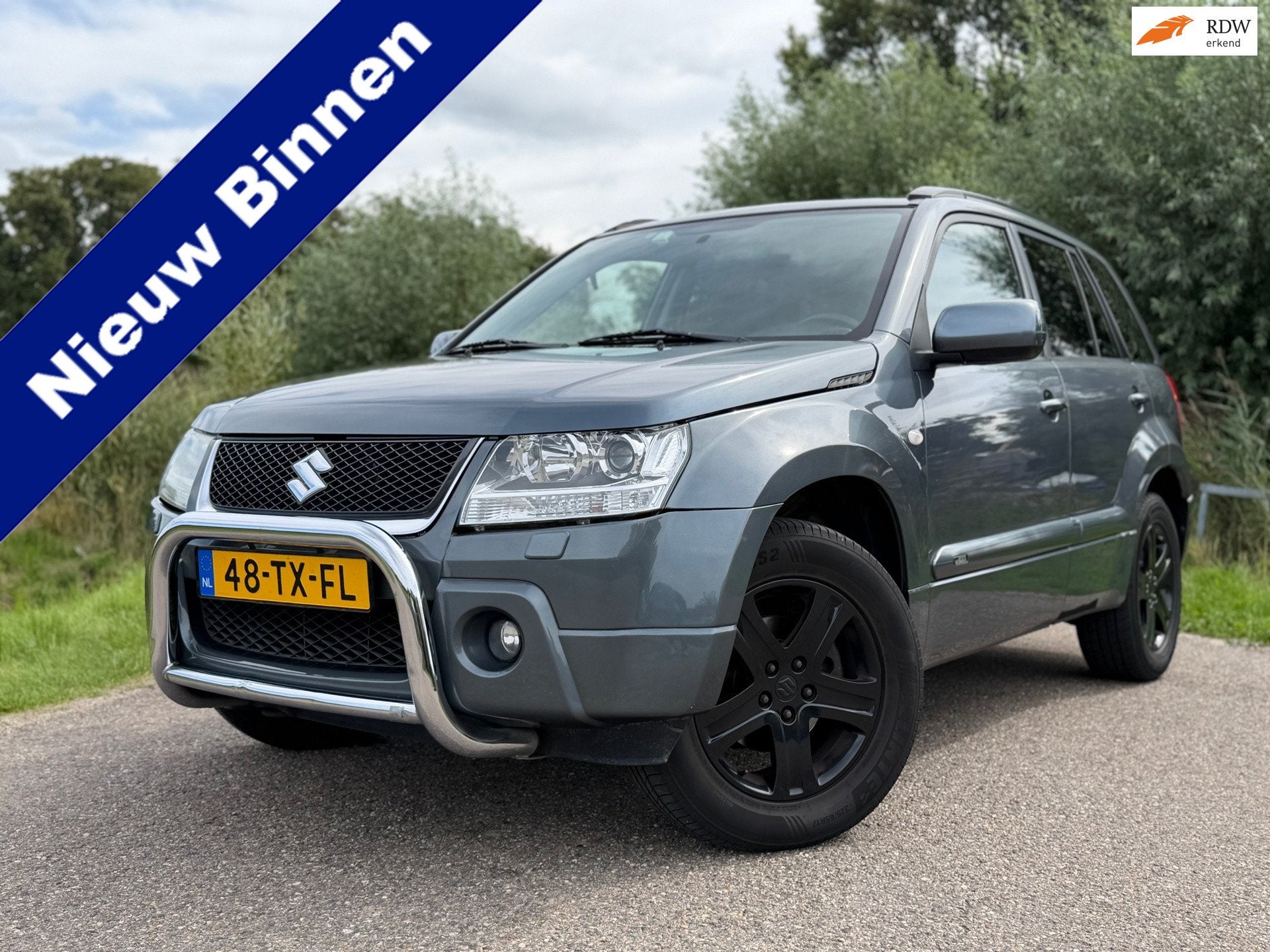 Suzuki Grand Vitara 2.0-16V High Executive Automaat / Schuif, Automaat, Zwart, 4 cilinders, Grand Vitara