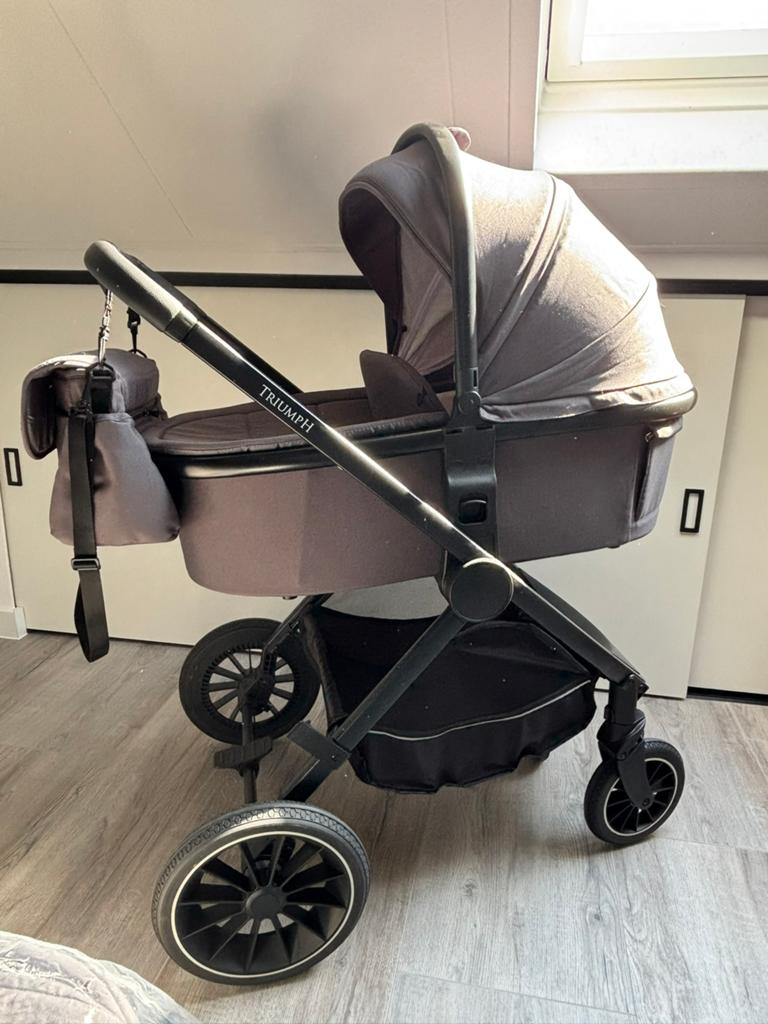 Nieuwe 3 in 1 Kinderwagen Triumph x-adventure, Kinderen en Baby's, Kinderwagens en Combinaties, Nieuw, Overige merken, Ophalen