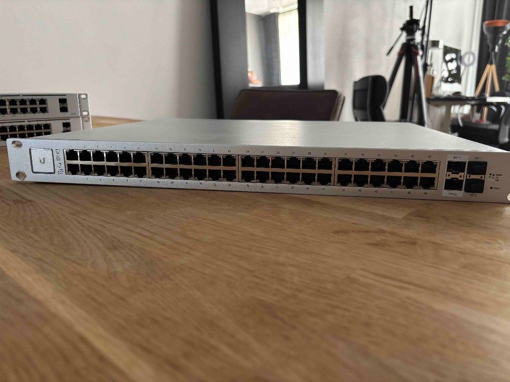 UniFi Switch 48 500W, Ophalen, Zo goed als nieuw