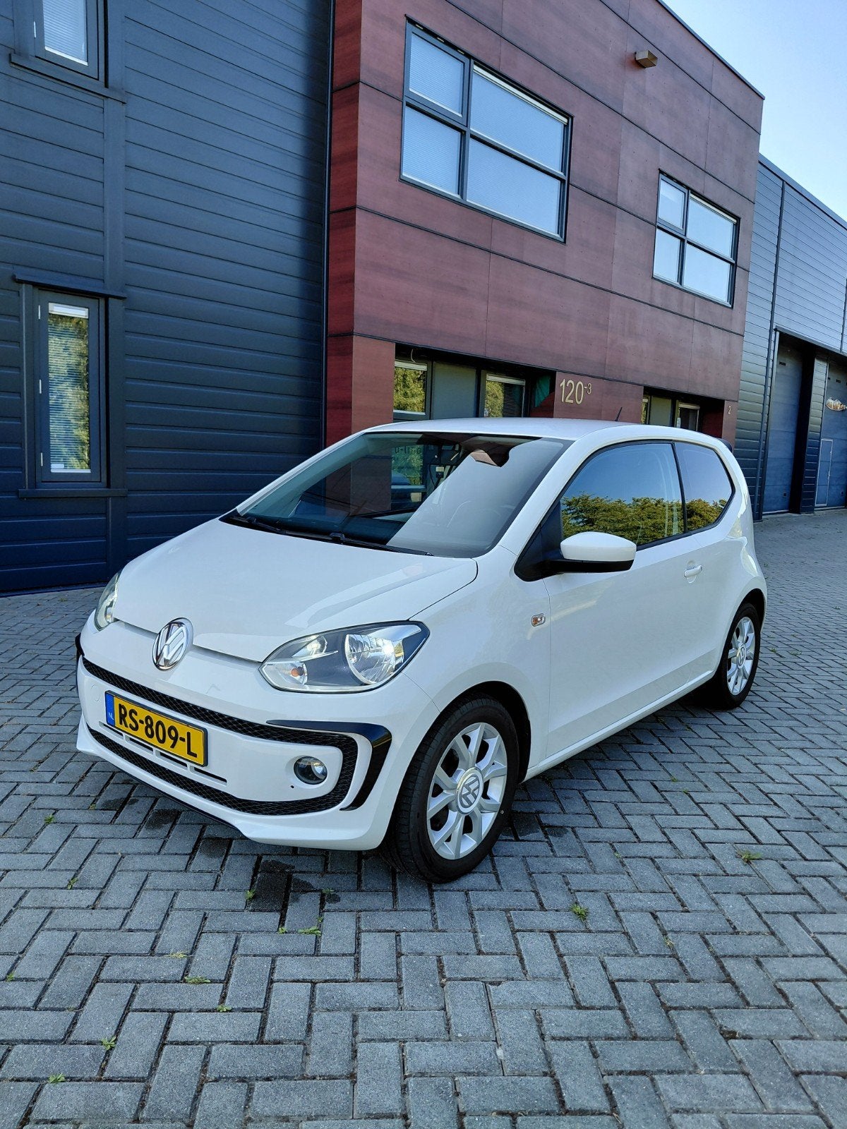 Volkswagen Move Up! 1.0 MPI 75PK 3-DRS 2012 Wit, Auto's, Volkswagen, 4 stoelen, Handgeschakeld, Particulier, 999 cc