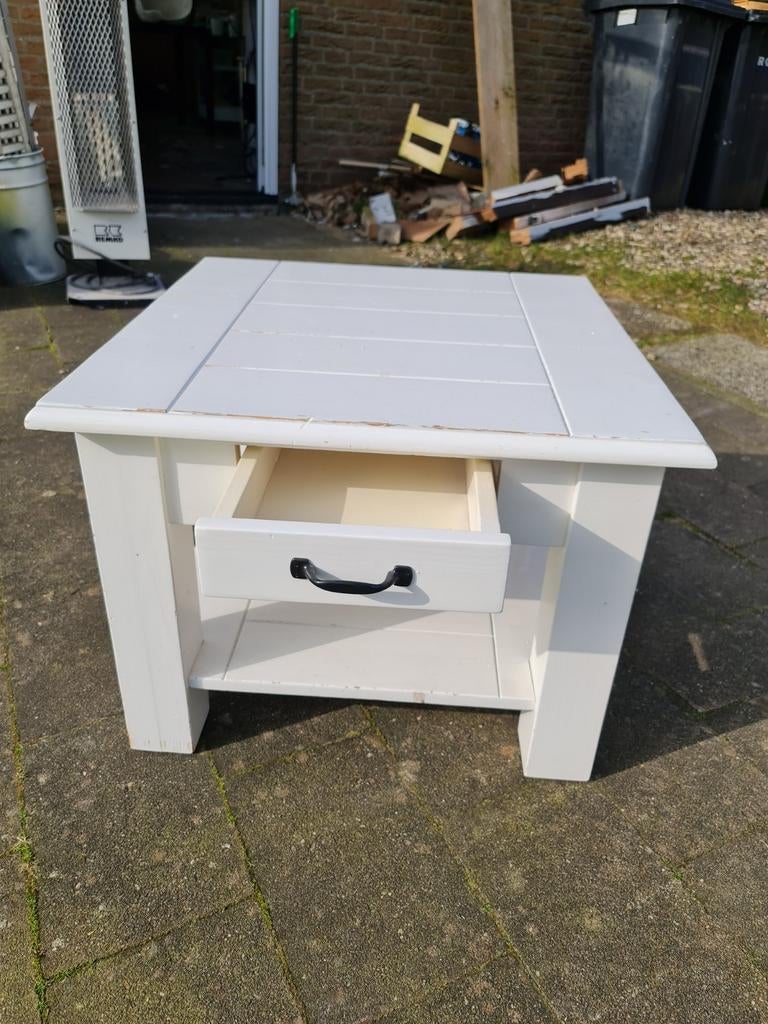 Witte bijzettafel vierkant met lade, Huis en Inrichting, Tafels | Bijzettafels, Gebruikt, Vierkant, 55 tot 75 cm, Hout