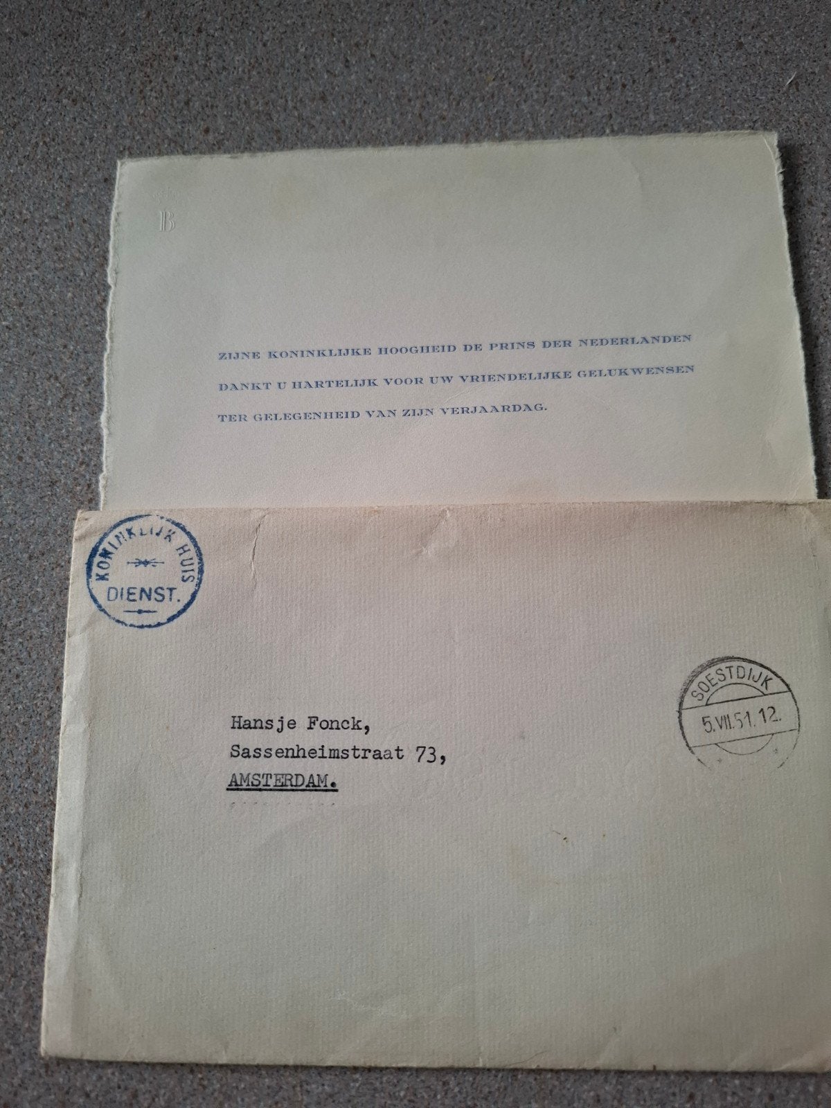 Koninklijke envelop met brief Prins Bernhard., Verzamelen, Koninklijk Huis en Royalty, Gebruikt, Overige typen, Nederland, Ophalen of Verzenden