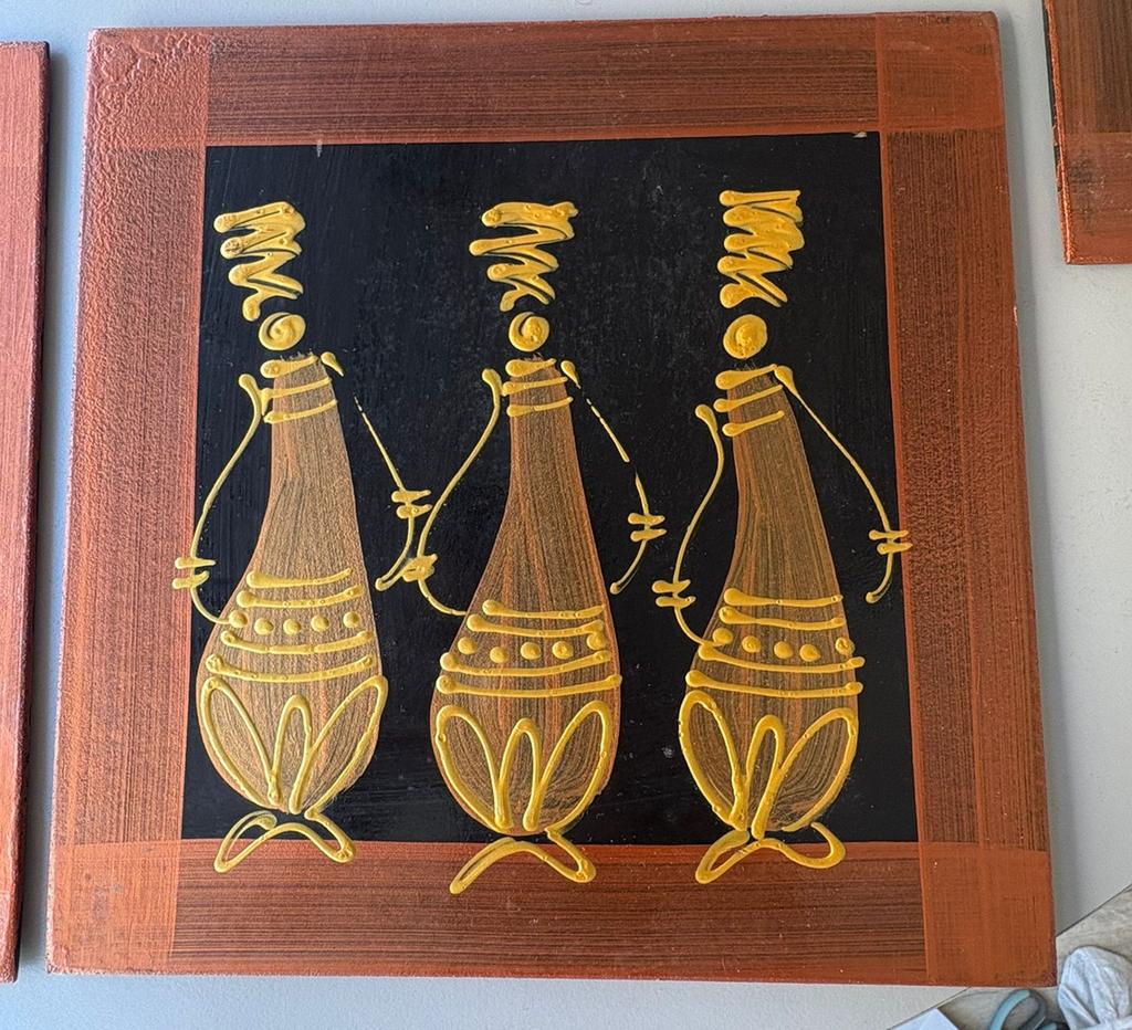 Afrikaanse schilderijen, Ophalen