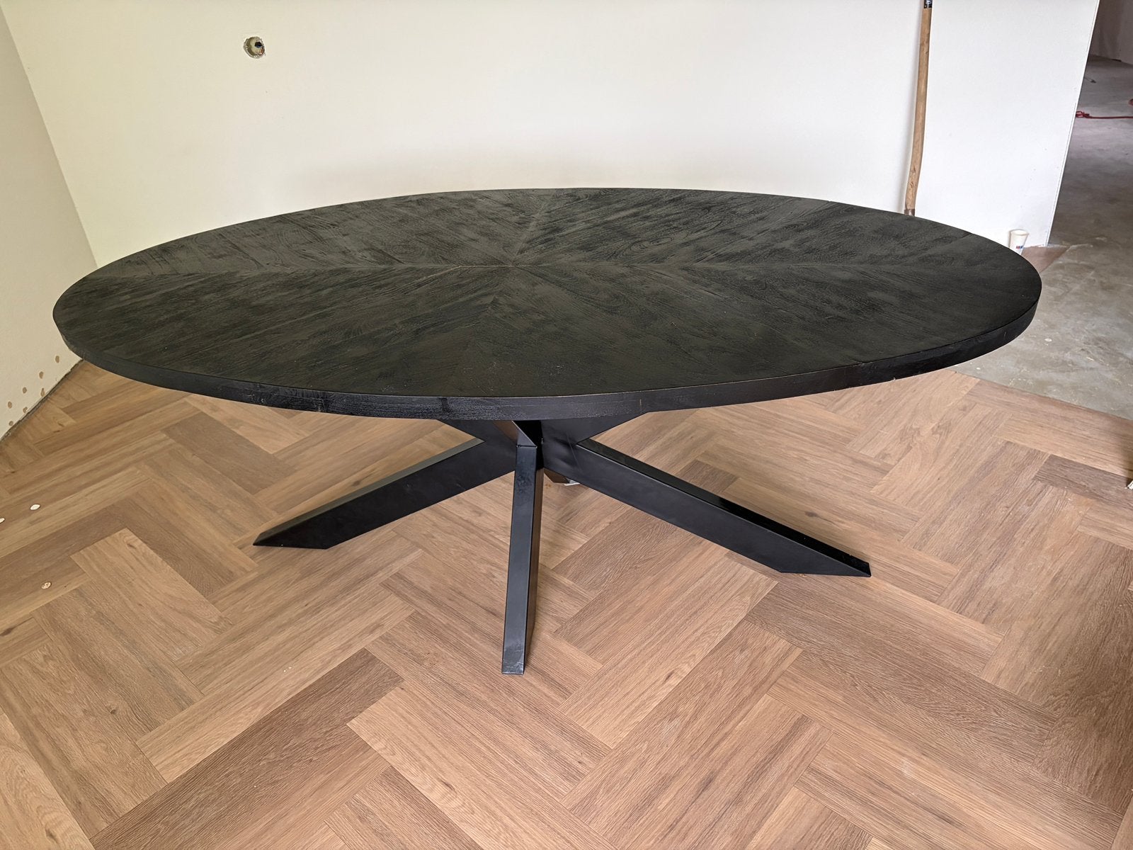 Ovale eettafel, Huis en Inrichting, Tafels | Eettafels, Ophalen, Gebruikt, 100 tot 150 cm, Vijf personen of meer