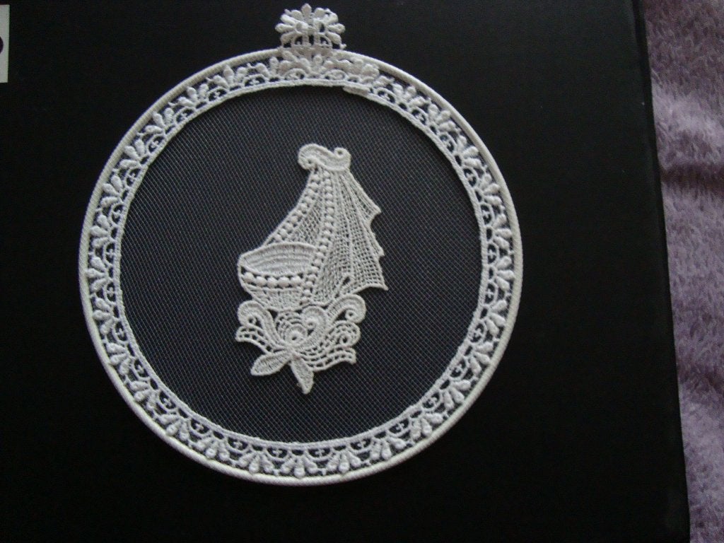 Kanten decoratie met babywieg, Ophalen of Verzenden, Nieuw, Overige typen
