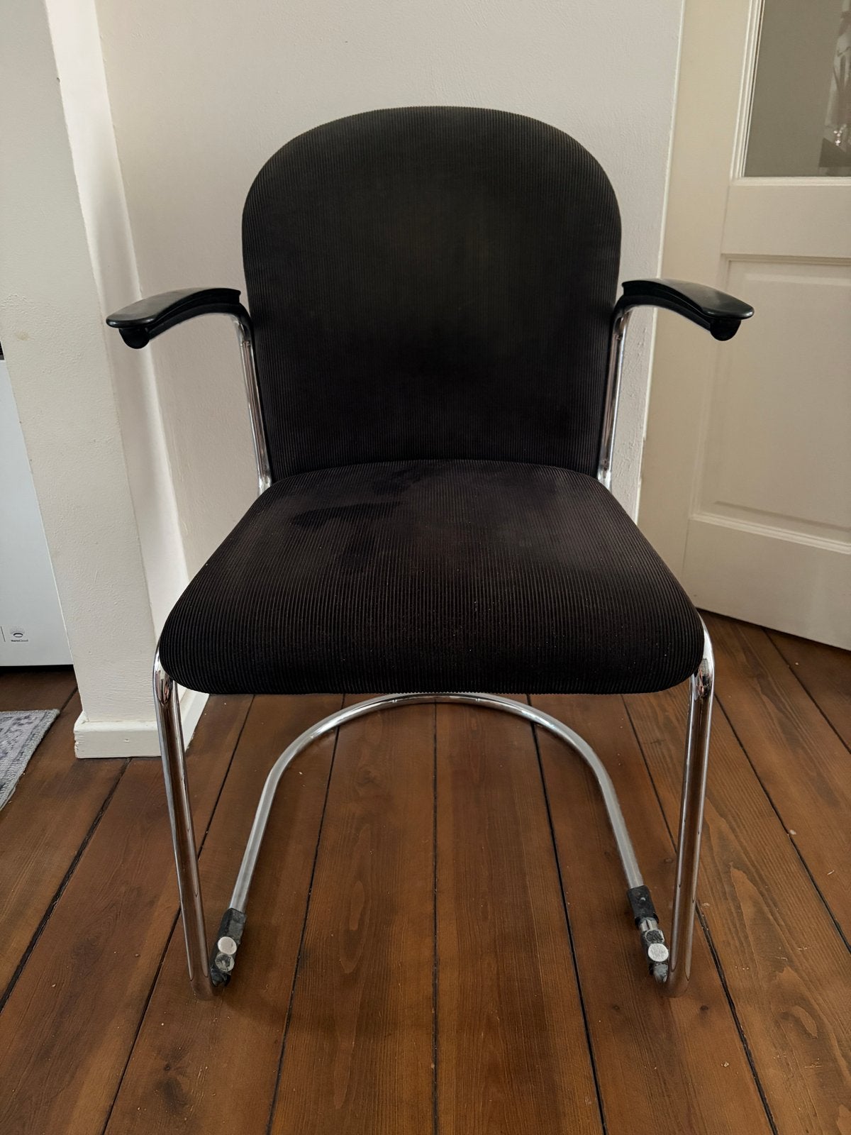 Gispen design stoel - W.H. Gispen - Gebroeders van der Stroo, Huis en Inrichting, Stoelen, Ophalen, Gebruikt, Zwart, Metaal