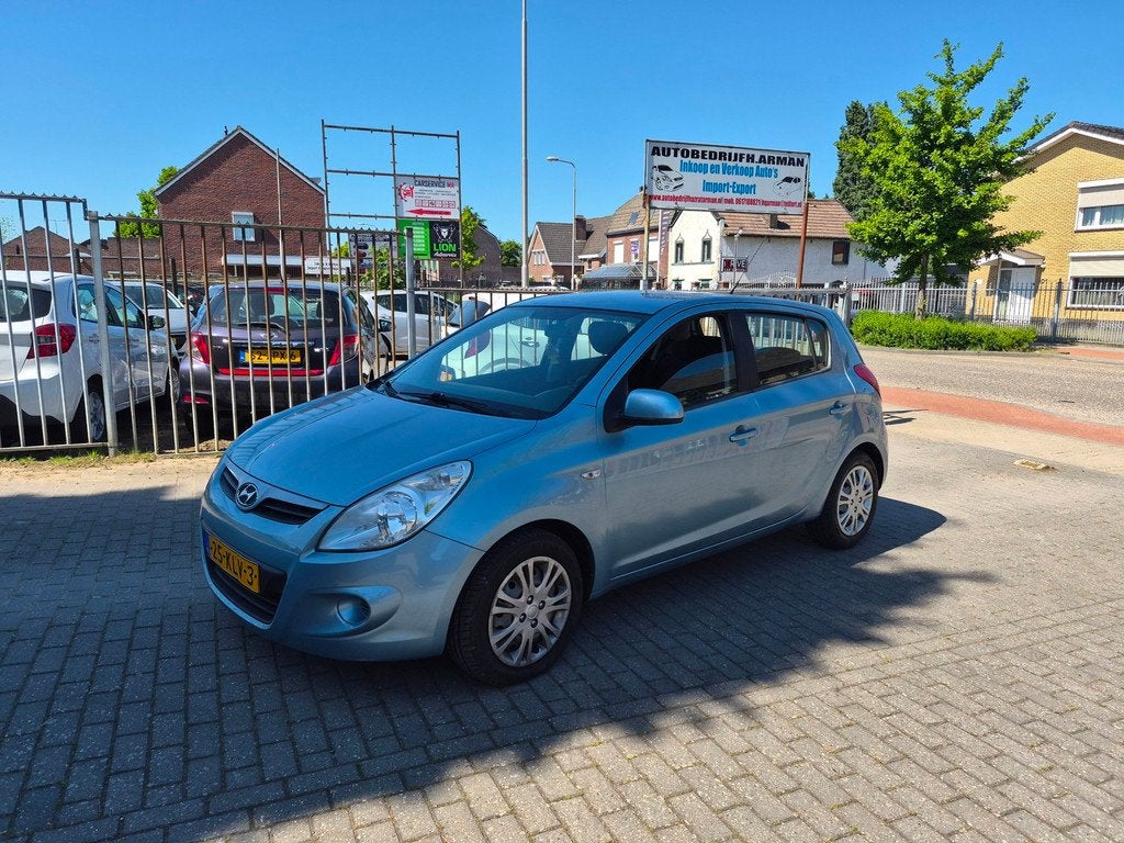 Hyundai I20 1.4i DynamicVersion Automaat!, Auto's, Hyundai, Bedrijf, Te koop, i20, ABS, Airbags, Airconditioning, Boordcomputer