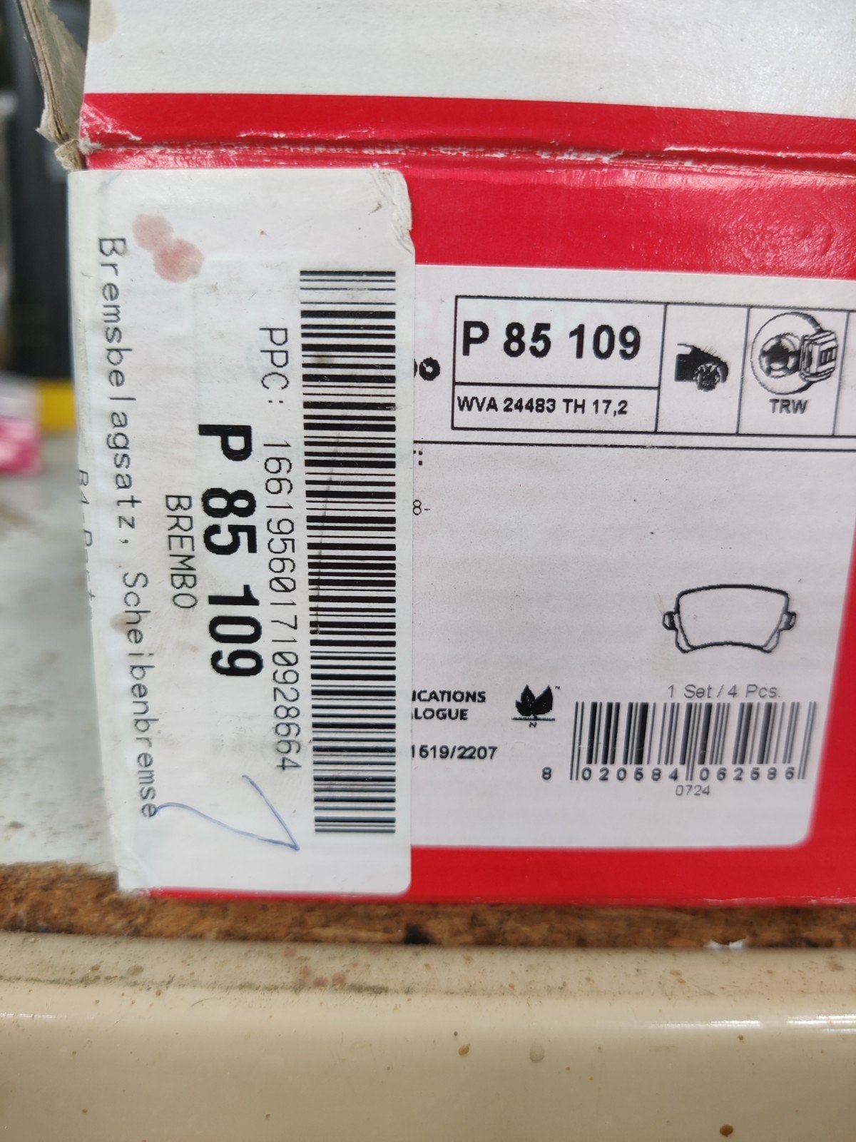 Remblokken Brembo achteras VAG P 85 109, Ophalen, Nieuw
