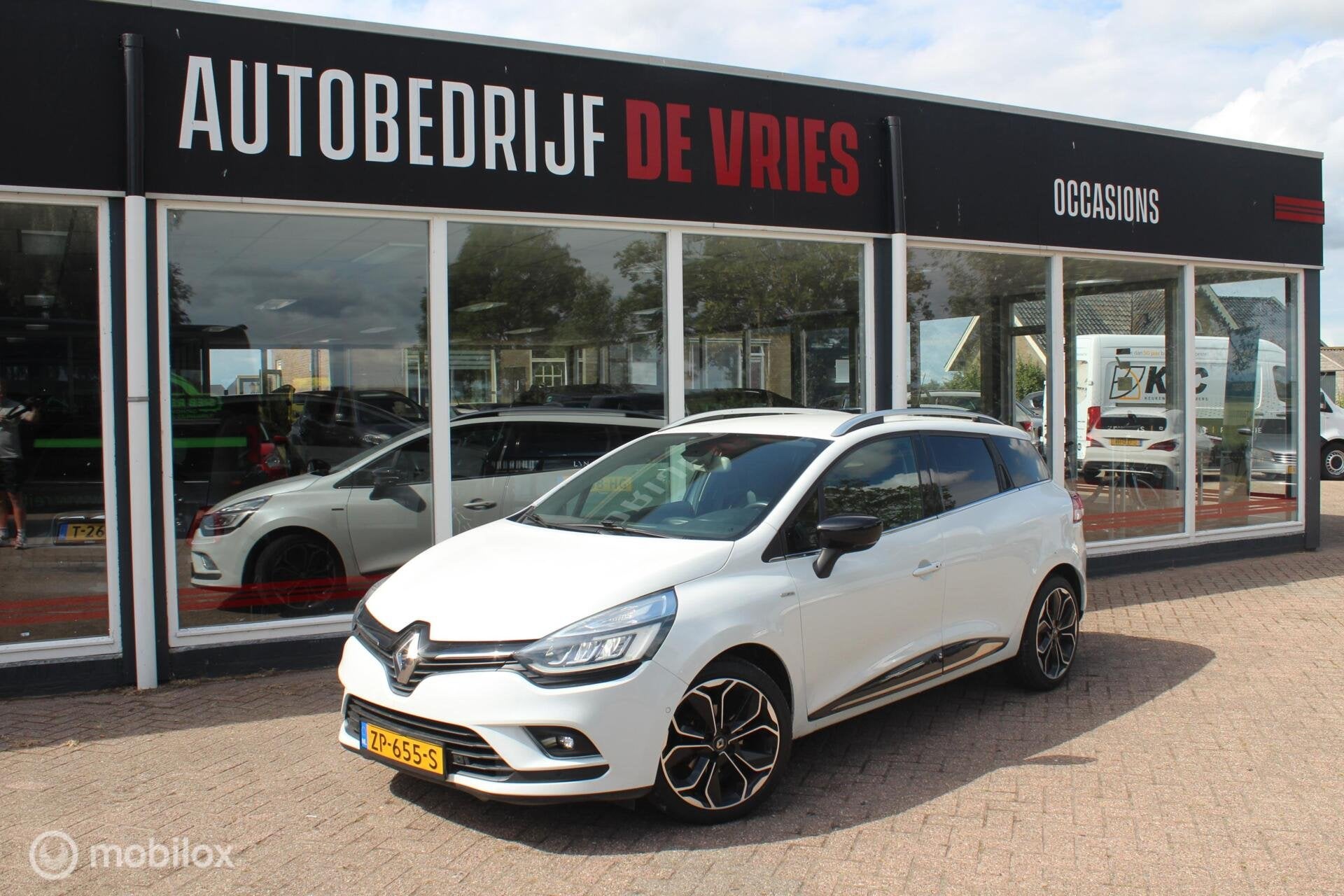 Renault Clio Estate 0.9 TCe Bose Climate/Navi/Stoelverw/Crui, Auto's, Renault, Voorwielaandrijving, 898 cc, Gebruikt, Euro 6