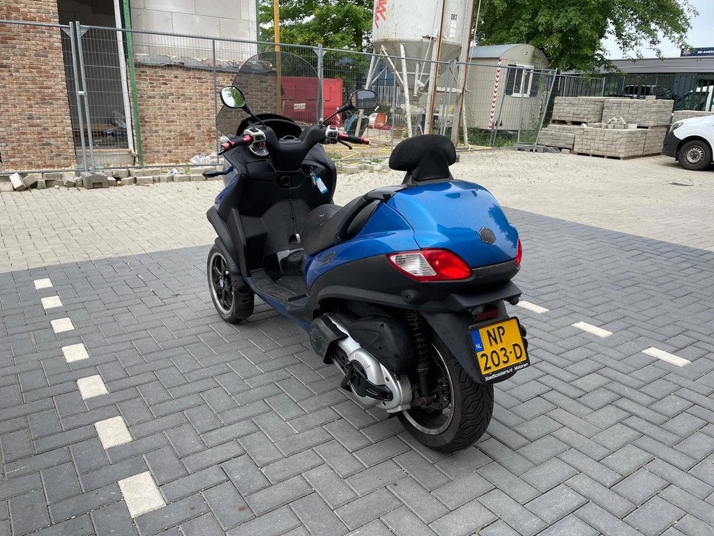 Piaggio Scooter 400 LT MP3 - foto 2