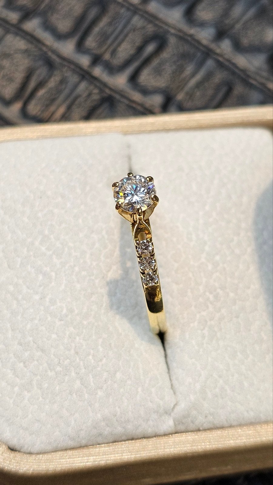 Diamant 14k gouden ring 0.70 ct vvs, Nieuw, Ophalen of Verzenden, 17 tot 18, Dame