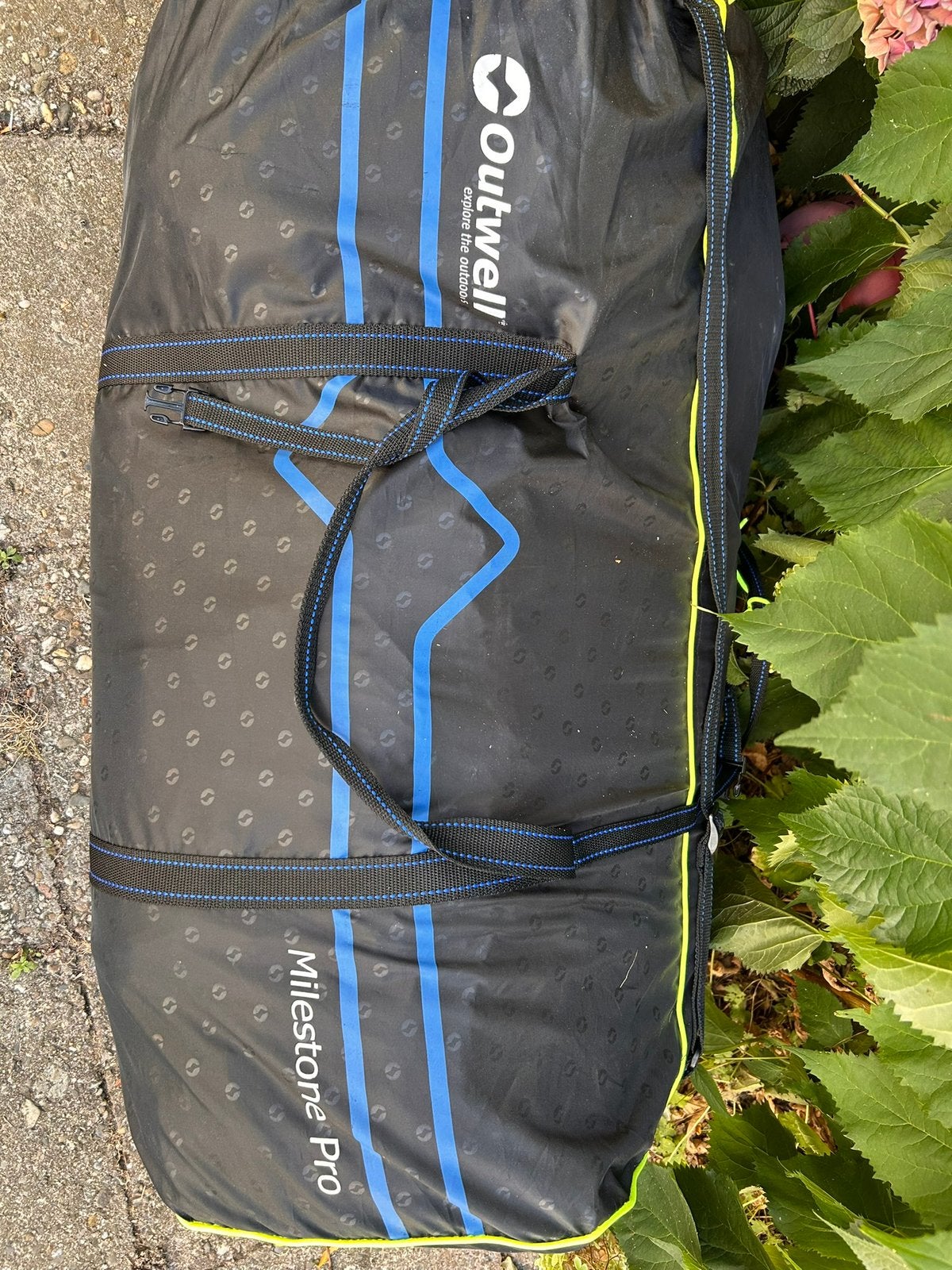 Bustent Outwell Milestone pro, Ophalen, Zo goed als nieuw